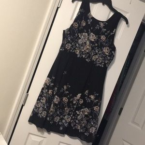 Gorgeous black dress!